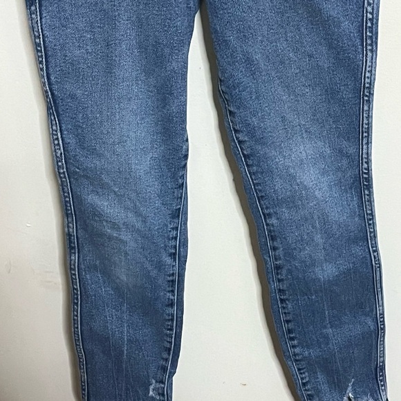 Good America Good Curve Distressed Jeans Sz 0/25 - Picture 4 of 9